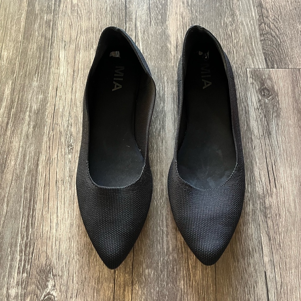 MIA Pointed Toe Ballet Flats EUC Sz 7.5
